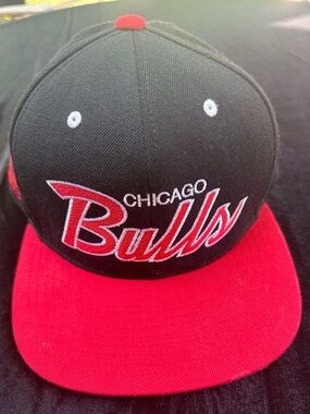 Mitchell & Ness Chicago Bulls Black & Red Script Snapback